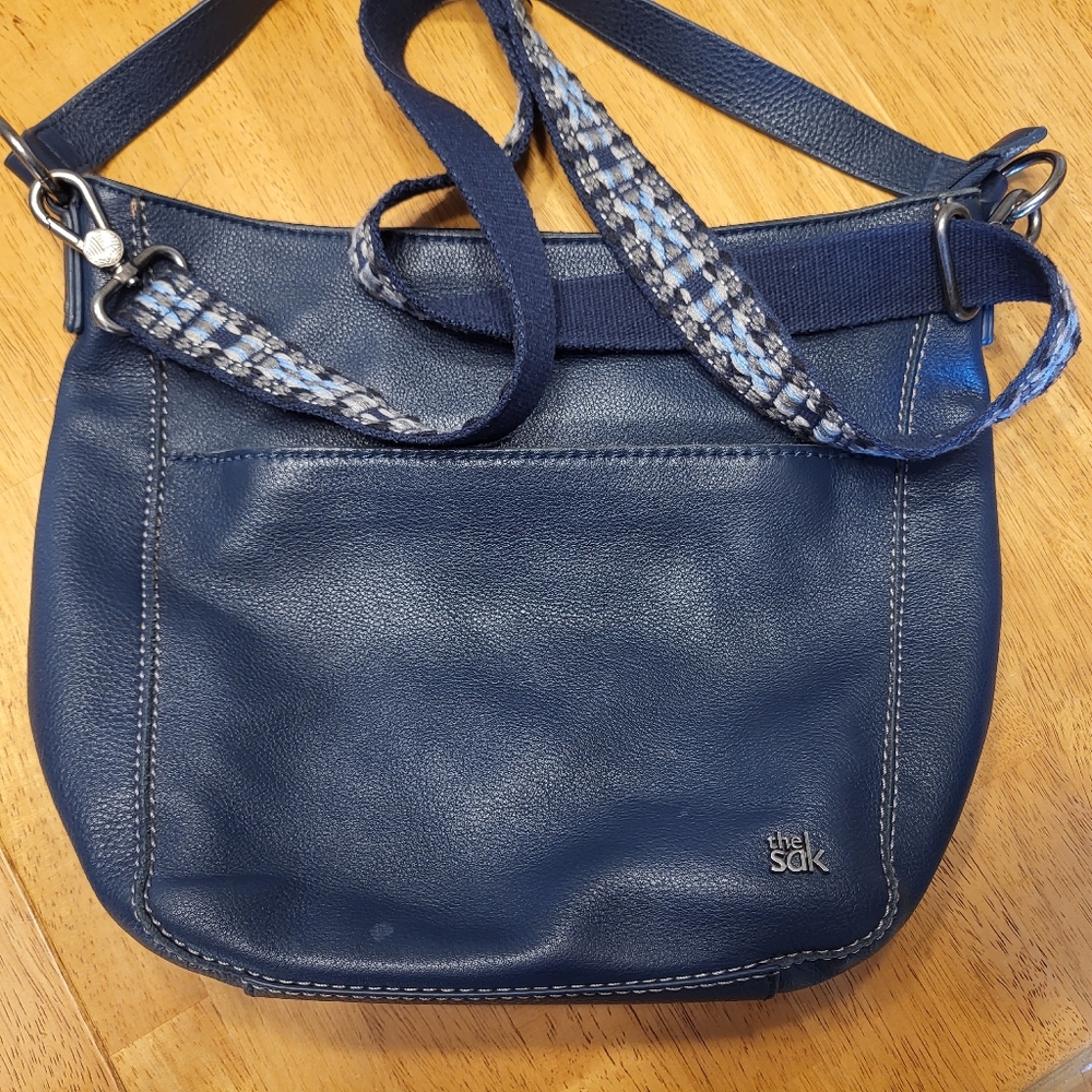 The Sak Navy Blue Pebble Leather Shoulder Bag